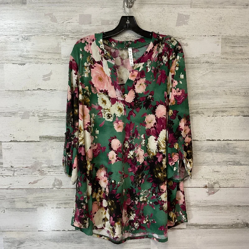 Top Long Sleeve By DEAR SCARLETT In Green, Size: 2x