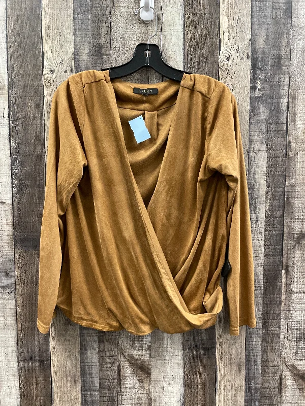 Top Long Sleeve By Cme In Brown, Size: M