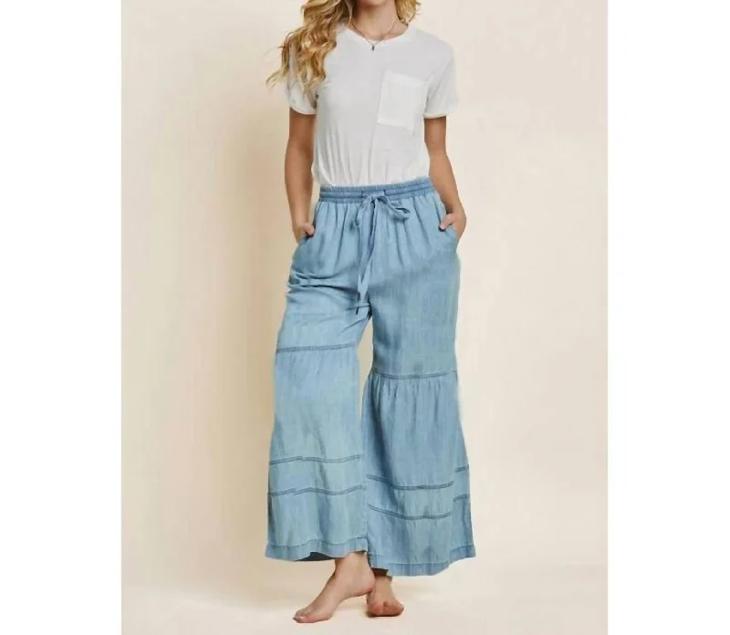 Classic Women's Fashion Maggie Tiered Wide Leg Pants In Washed Denim