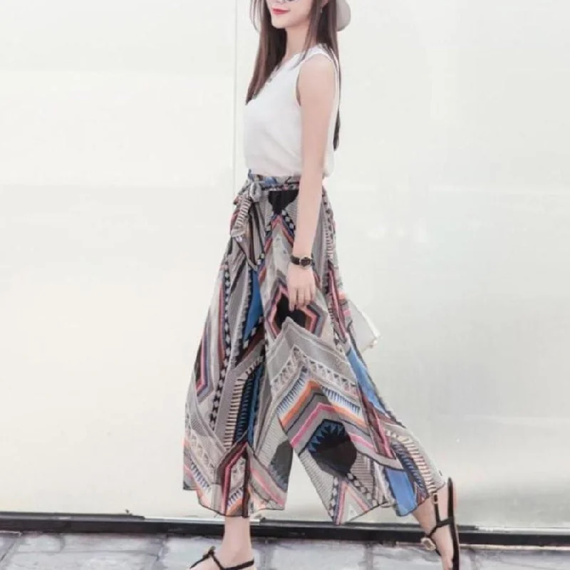 Stylish Basics Pattern Flowy Wide Leg Pants